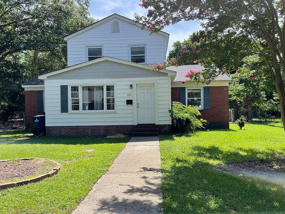 1st image of 104 N Warren St