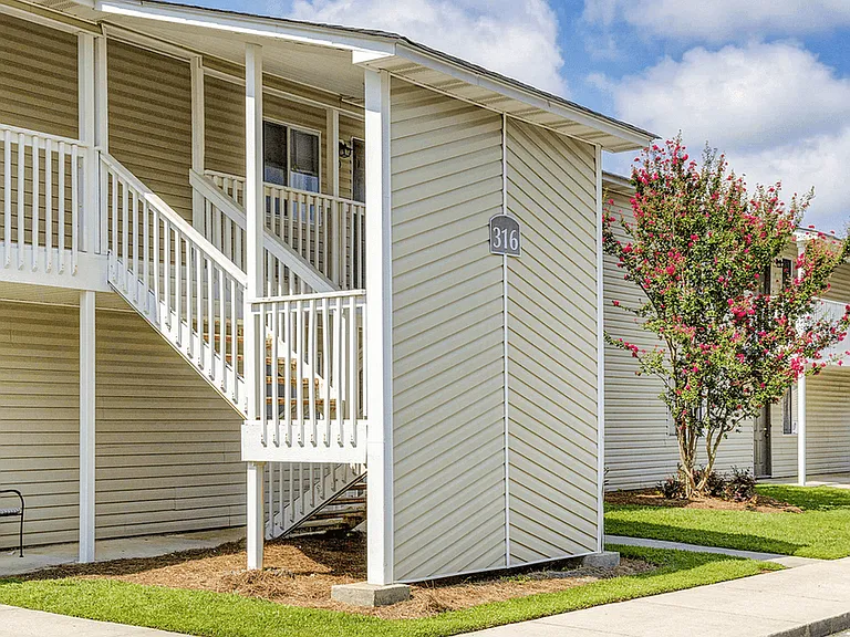 Patriot Point Apartment Homes — Photo 13