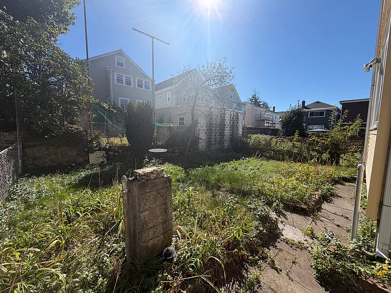 100 W Adams St #A1 — Photo 22