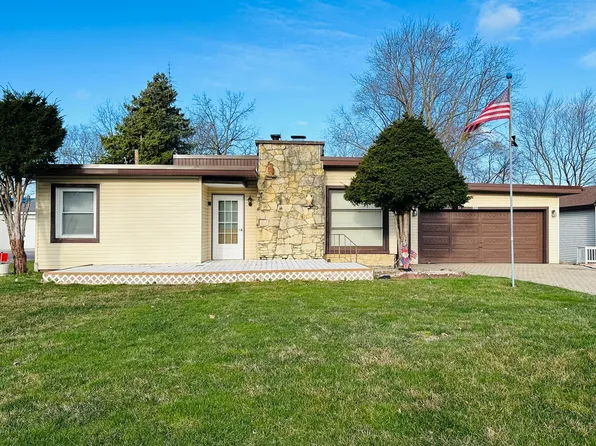 1317 5th St, Aurora, IL 60505