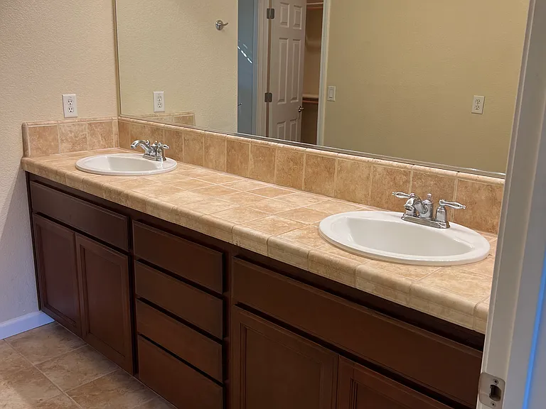 4200 San Jeronimo Ter — Photo 26