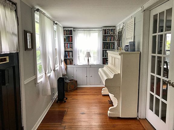 5th image of 59 Smith St
