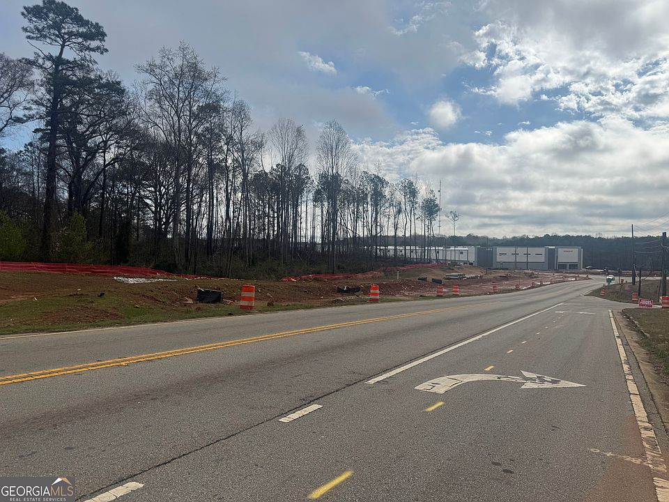 2nd image of 6679 Highway 42