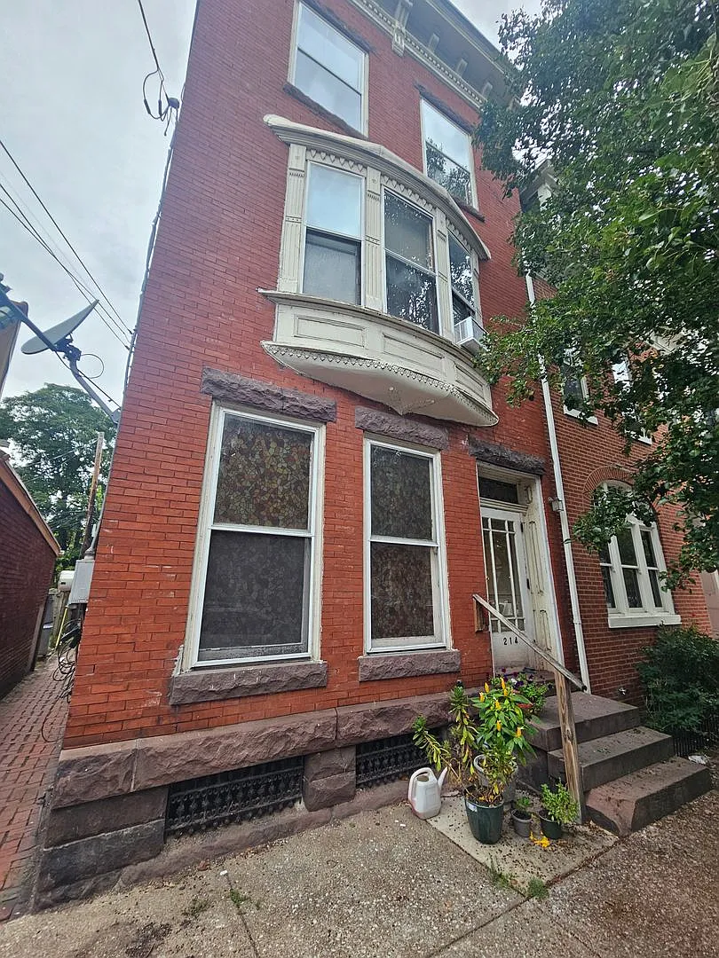 214 Briggs Street — Photo 1