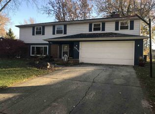 6816 Lake Valley Ct, Fort Wayne, IN 46815