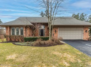 3633 York Ct, Bloomfield Hills, MI 48301