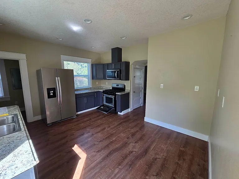 7817 N Haven Ave — Photo 10