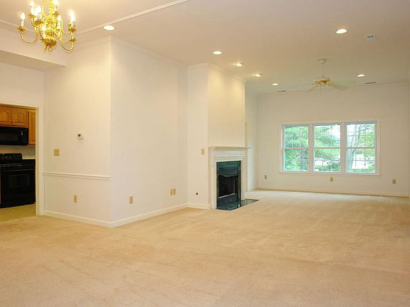 3rd image of 5714 Glen Meadow Dr