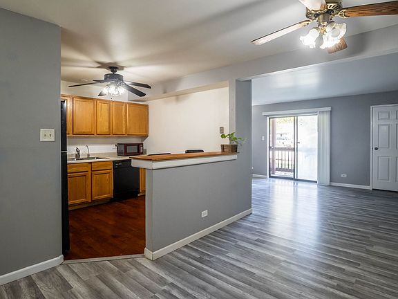 3rd image of 1130 Evergreen Ave APT 1B