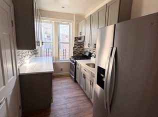 3361 Fenton Ave #2F, Bronx, NY 10469
