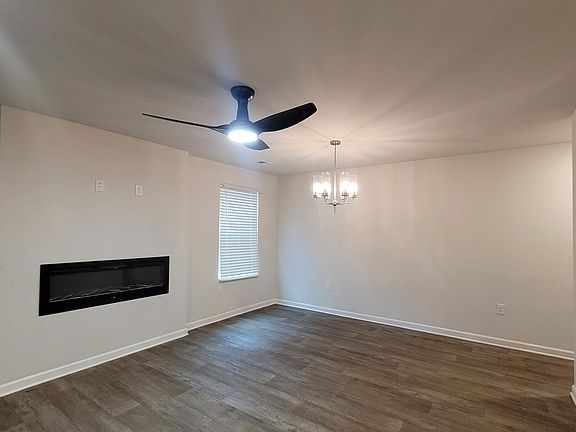 5th image of 220 River Meadow Dr