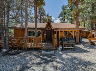 390 Spruce Ln, Sugarloaf, CA 92386