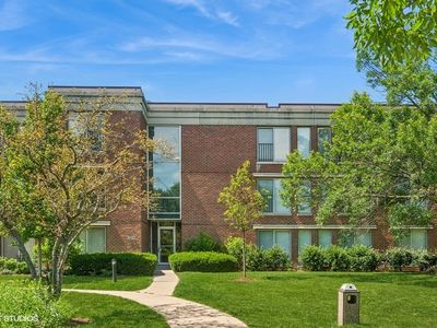 392 Kelburn Rd APT 222, Deerfield, IL, 60015