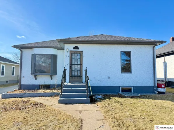535 N Hall St, Valentine, NE 69201