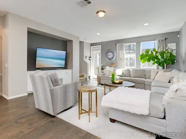 1851 Sea Rocket Ln, Carlsbad, CA 92011