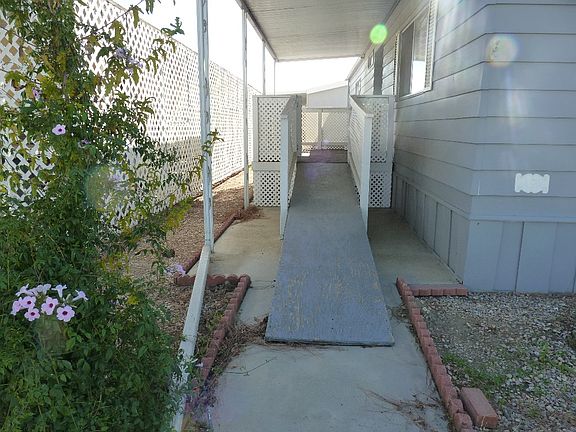 3rd image of 725 W Thornton Ave Space 17