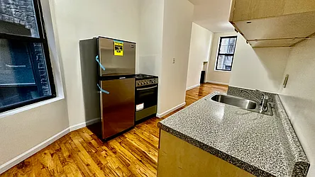 Rented by HOLTON REAL ESTATE INC.