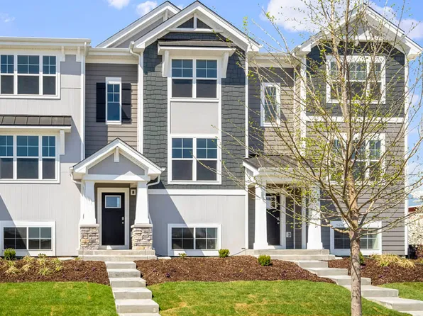 2267 Glacier St, Mundelein, IL 60060