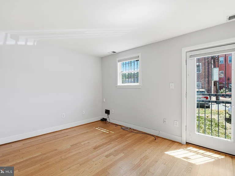 1413 11th St NW #A — Photo 14
