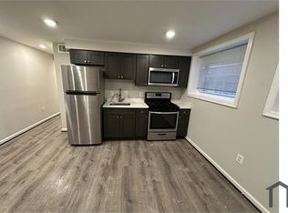1814 Q St SE #202, Washington, DC 20020