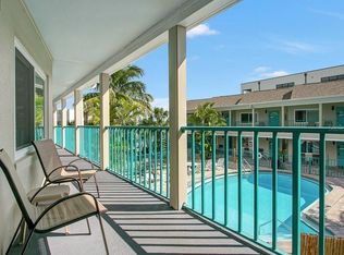 673 Bay Esplanade #202, Clearwater, FL 33767
