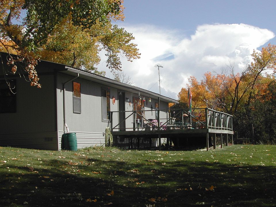 Large deck -stunning views