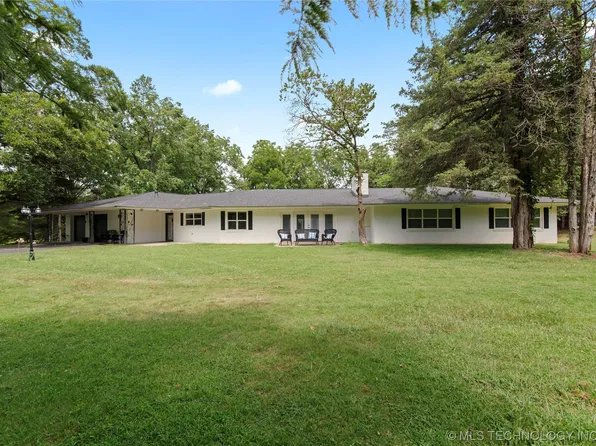 2100 Tuxedo Blvd, Bartlesville, OK 74006