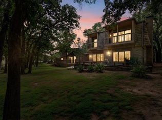 111 Fairway Village Dr, Trophy Club, TX 76262