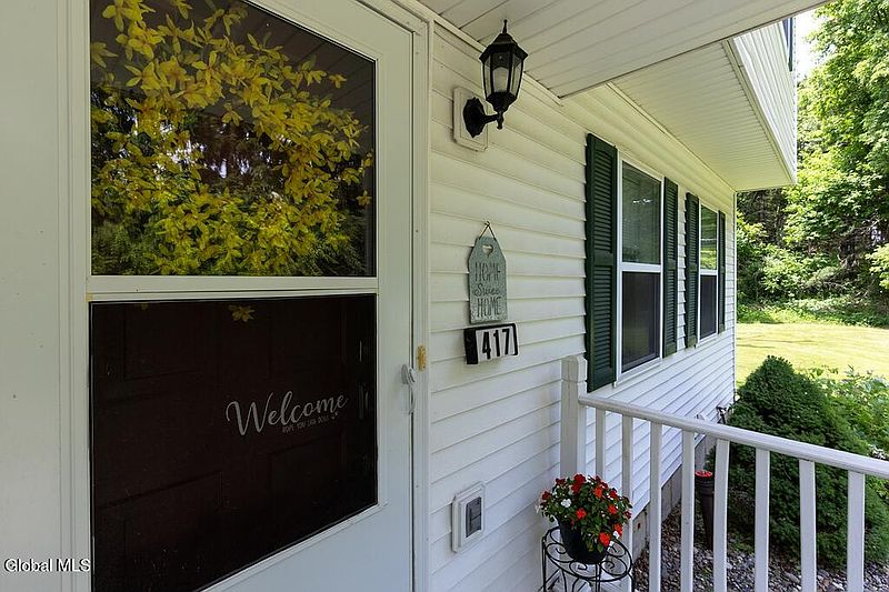 5th image of 417 Helderview Drive