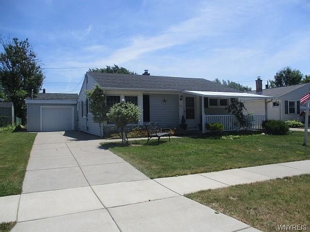 1st image of 721 Montrose Ave
