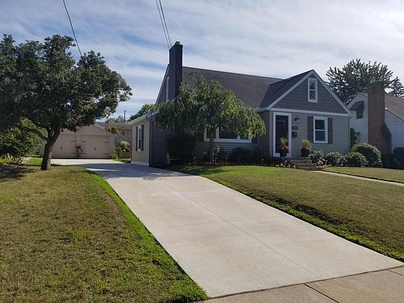 2nd image of 1156 Northwood St NE