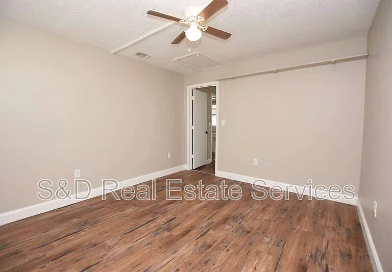 1224 Waterview Blvd E — Photo 18