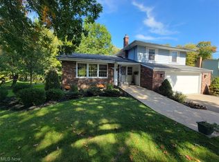 3845 Meadow Gtwy, Broadview Heights, OH