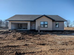 2051 Kay Ave, Lebanon, MO 65536