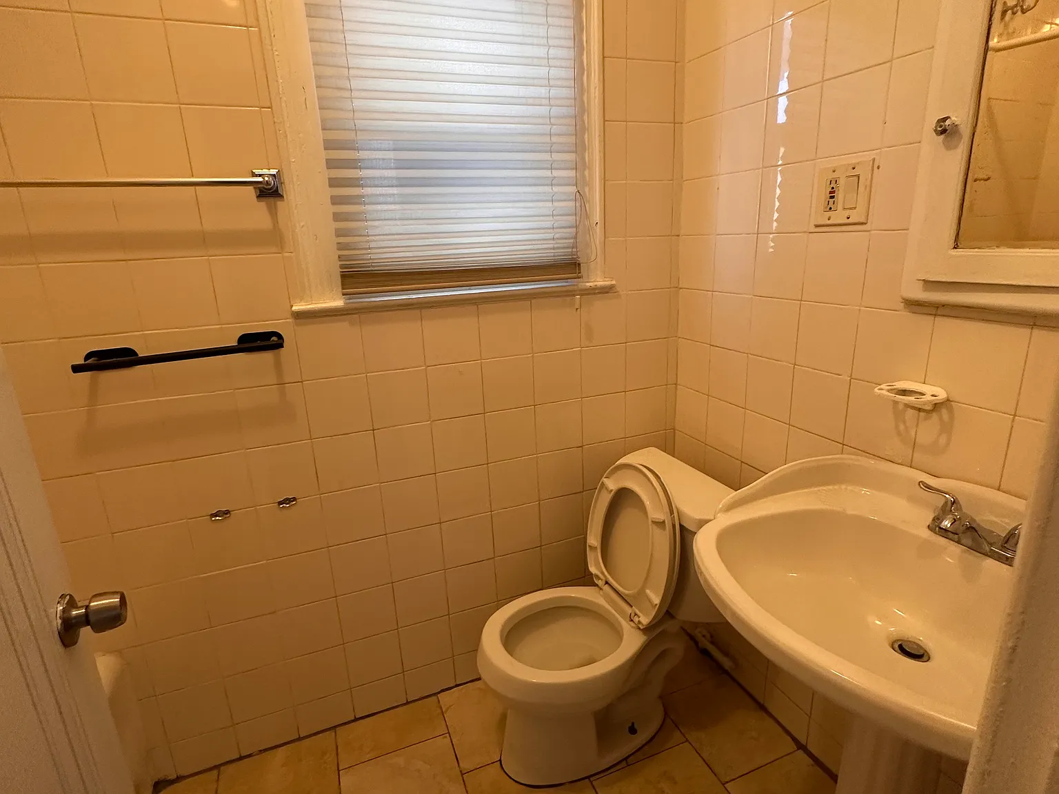 2 bed, $2,900 — Photo 2