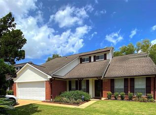 3015 The Highlands Dr, Sugar Land, TX 77478