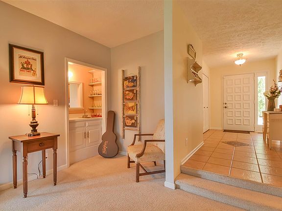 4th image of 602 W Soutar Dr