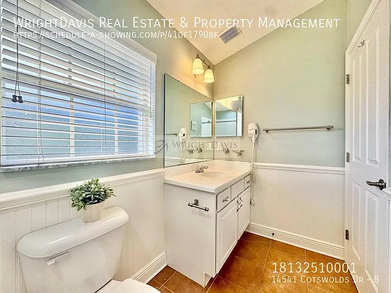 14541 Cotswolds Dr #B — Photo 10