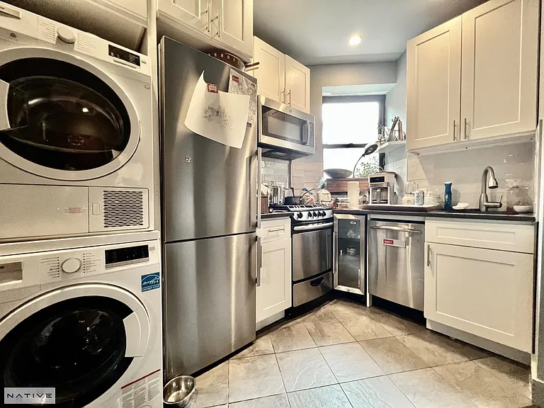 93 India St #1B — Photo 2