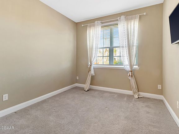 3rd image of 549 Champion Ridge Dr