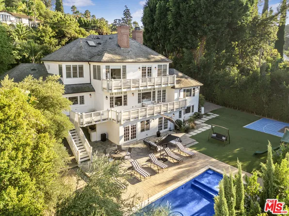 14619 Valley Vista Blvd, Sherman Oaks, CA 91403