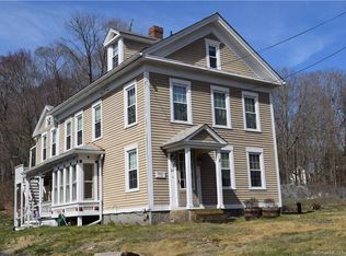 22 Main St, East Hampton, CT 06424