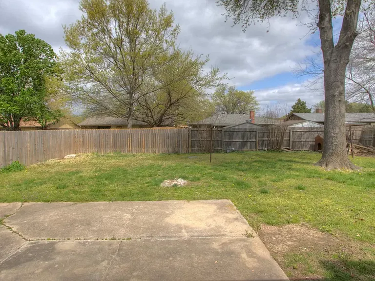 12639 E 33rd Ct — Photo 17