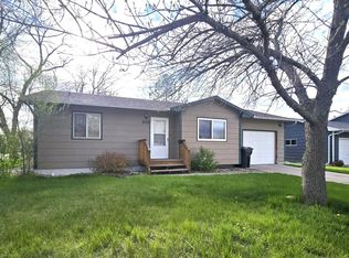 305 E 4th Ave, Miller, SD 57362