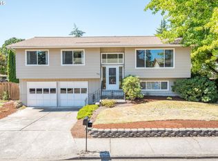 905 SW Capri Ct, Beaverton, OR 97005