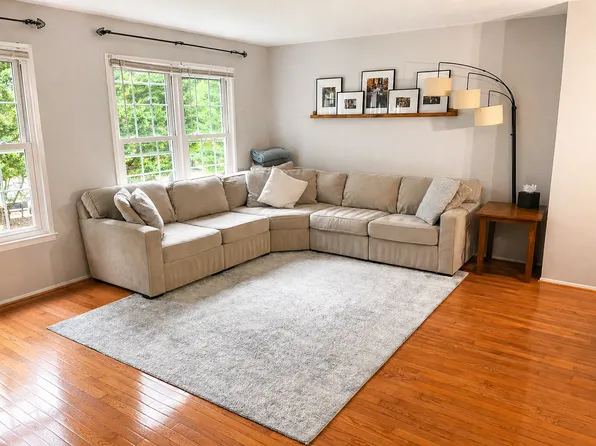 14700 Yearling Ter, Rockville, MD 20850