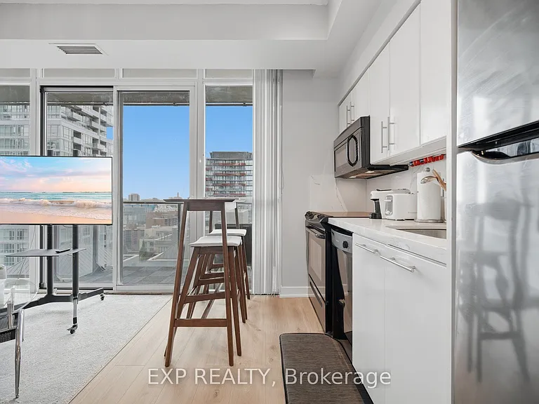 126 Simcoe St #1907 — Photo 19