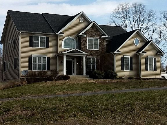3rd image of 11500 Oak Hollow Pl