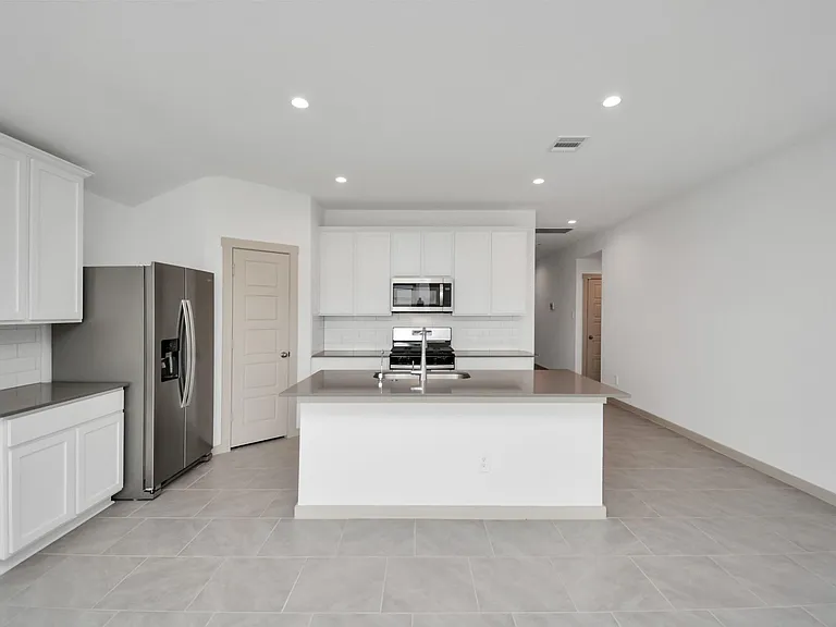 7731 Suffolk Valley Ln — Photo 25