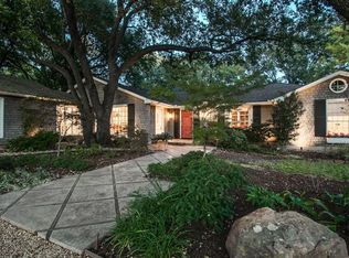 9826 Hathaway St, Dallas, TX 75220